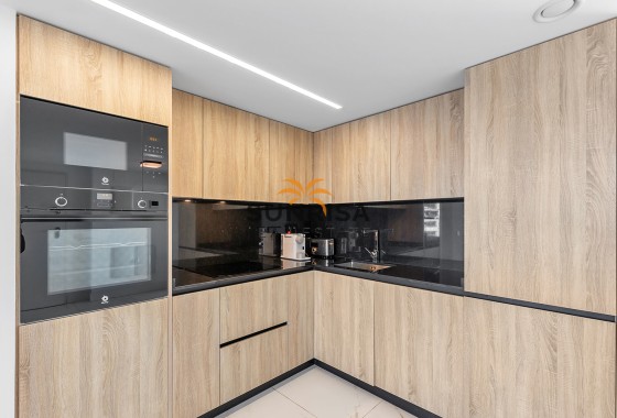 Appartement · Herverkoop - Torrevieja · Punta Prima · Alicante · Spanje