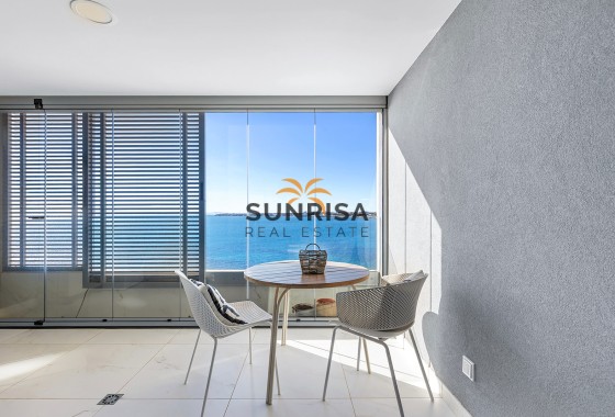 Appartement · Herverkoop - Torrevieja · Punta Prima · Alicante · Spanje