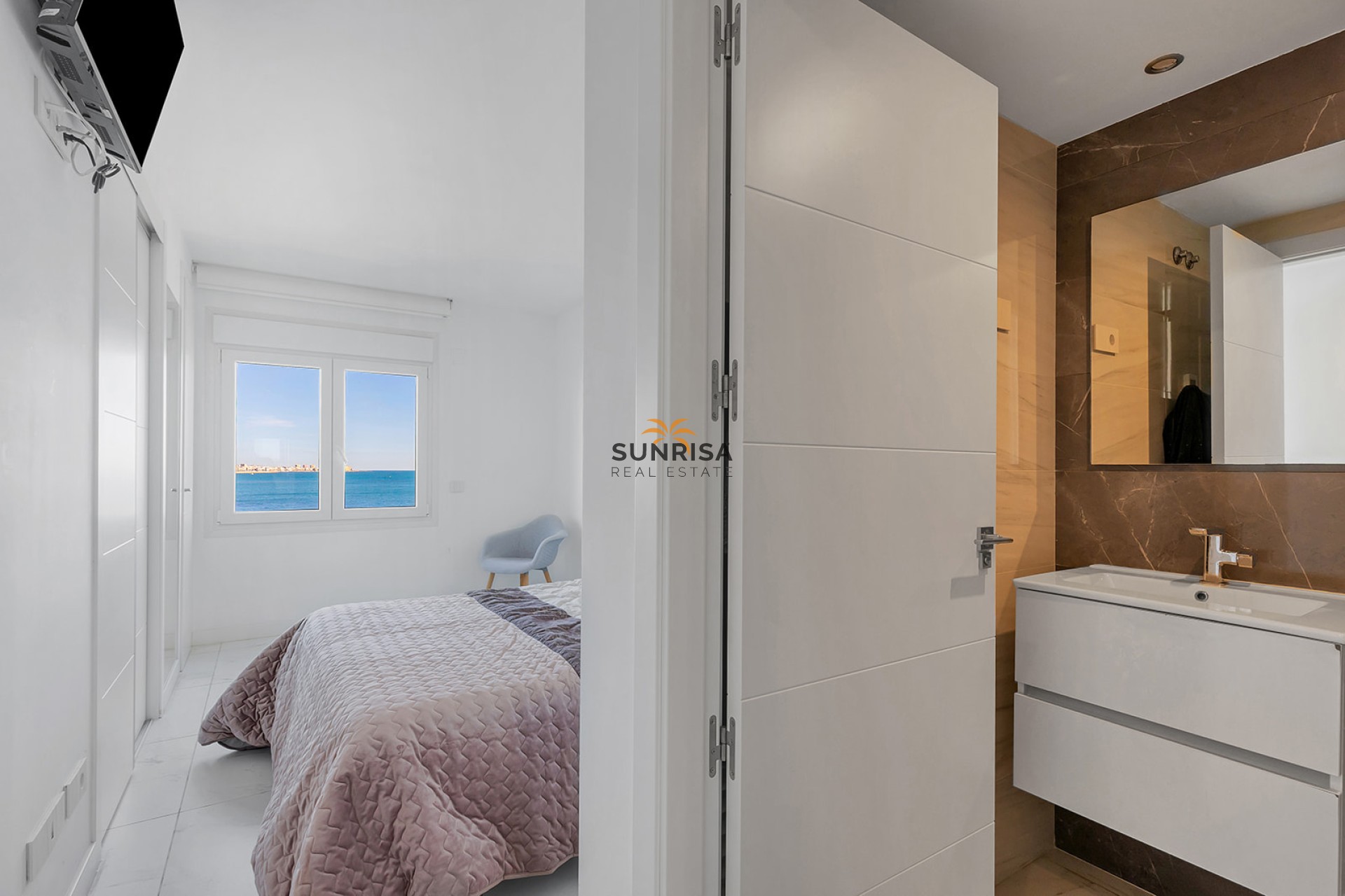 Resale - Apartment - Torrevieja
