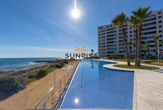 Appartement · Herverkoop - Torrevieja · Punta Prima · Alicante · Spanje