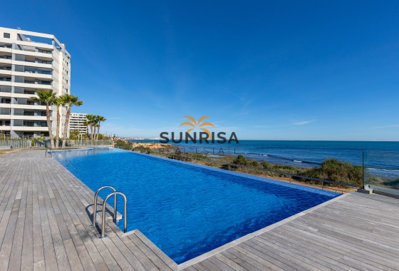 Appartement · Herverkoop - Torrevieja · Punta Prima · Alicante · Spanje