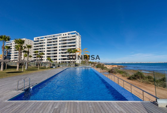 Appartement · Herverkoop - Torrevieja · Punta Prima · Alicante · Spanje