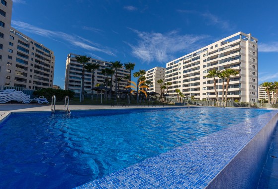 Appartement · Herverkoop - Torrevieja · Punta Prima · Alicante · Spanje