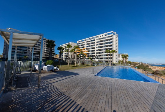 Appartement · Herverkoop - Torrevieja · Punta Prima · Alicante · Spanje