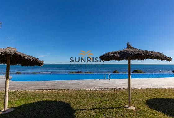 Appartement · Herverkoop - Torrevieja · Punta Prima · Alicante · Spanje