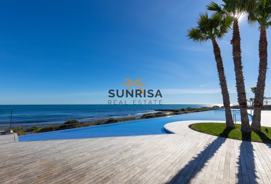 Appartement · Herverkoop - Torrevieja · Punta Prima · Alicante · Spanje