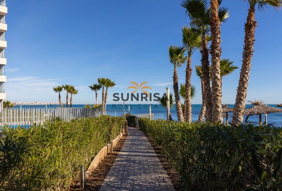 Appartement · Herverkoop - Torrevieja · Punta Prima · Alicante · Spanje
