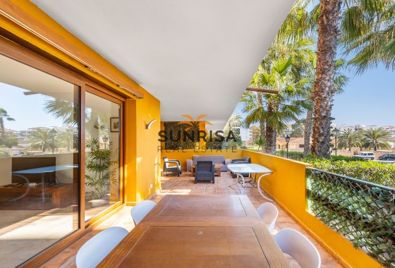 Appartement · Herverkoop - Torrevieja · Punta Prima · Alicante · Spanje