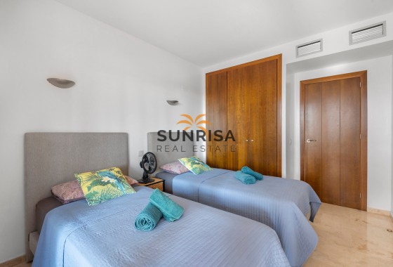 Appartement · Herverkoop - Torrevieja · Punta Prima · Alicante · Spanje