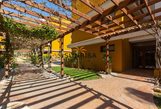Appartement · Herverkoop - Torrevieja · Punta Prima · Alicante · Spanje