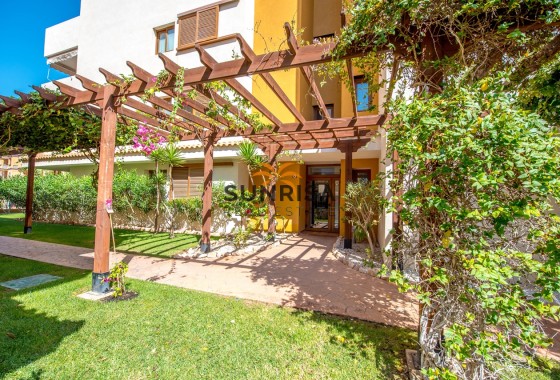 Appartement · Herverkoop - Torrevieja · Punta Prima · Alicante · Spanje