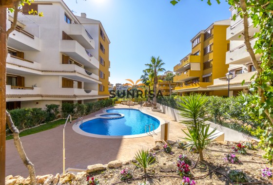 Appartement · Herverkoop - Torrevieja · Punta Prima · Alicante · Spanje