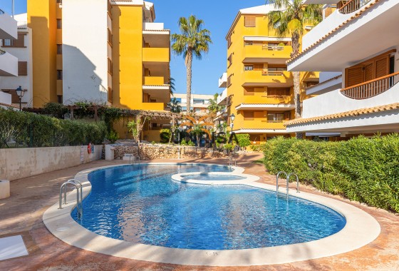 Appartement · Herverkoop - Torrevieja · Punta Prima · Alicante · Spanje