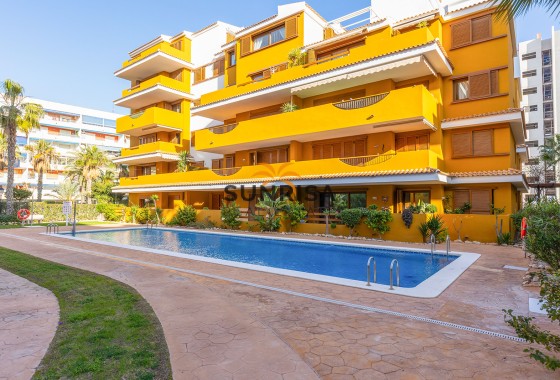 Appartement · Herverkoop - Torrevieja · Punta Prima · Alicante · Spanje