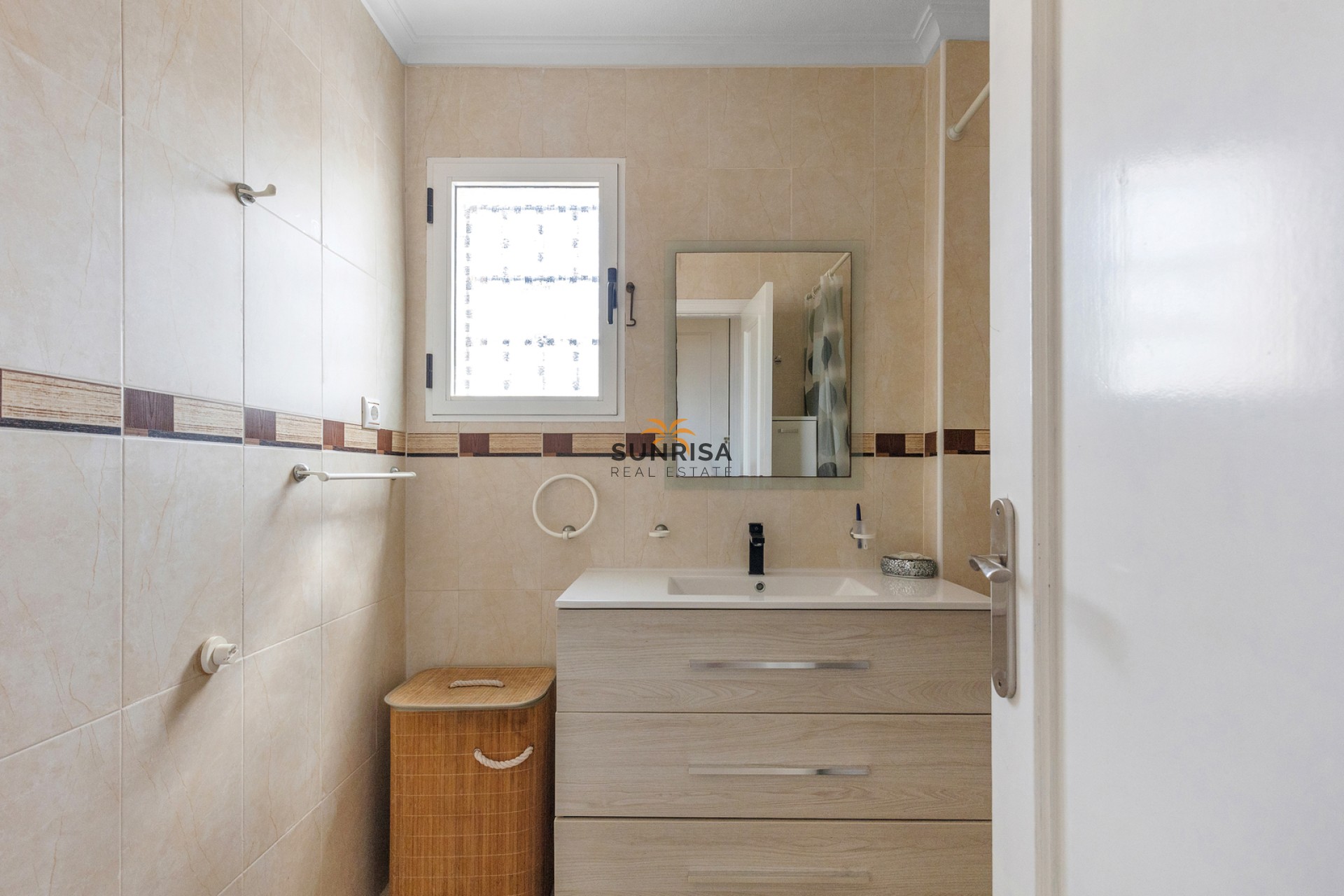 Resale - Apartment - Orihuela Costa