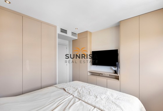Appartement · Herverkoop - Torrevieja · Punta Prima · Alicante · Spanje