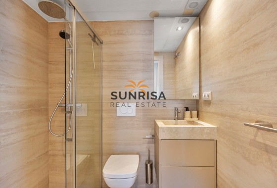Appartement · Herverkoop - Torrevieja · Punta Prima · Alicante · Spanje