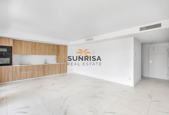 Appartement · Herverkoop - Torrevieja · Punta Prima · Alicante · Spanje