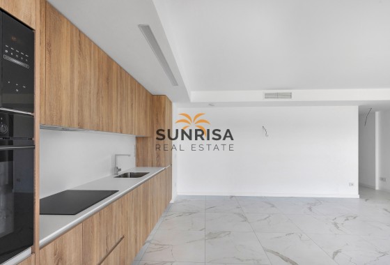 Appartement · Herverkoop - Torrevieja · Punta Prima · Alicante · Spanje