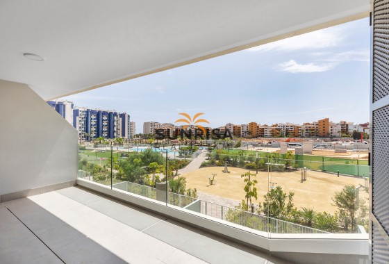 Appartement · Herverkoop - Torrevieja · Punta Prima · Alicante · Spanje