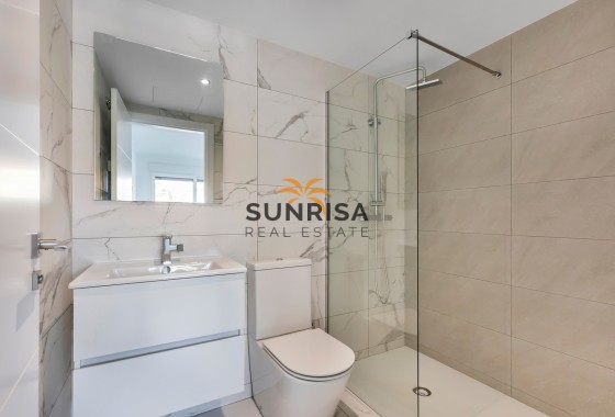Appartement · Herverkoop - Torrevieja · Punta Prima · Alicante · Spanje
