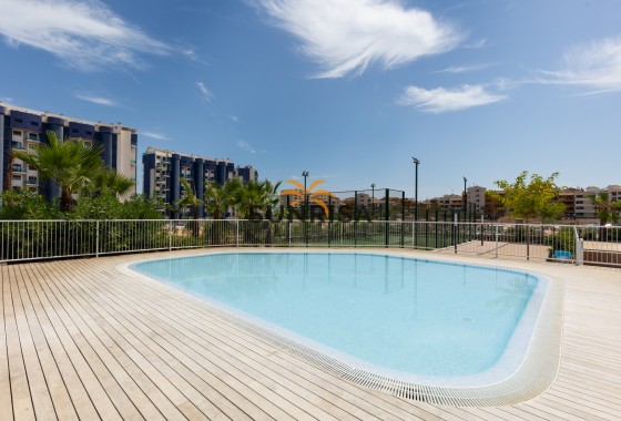 Appartement · Herverkoop - Torrevieja · Punta Prima · Alicante · Spanje