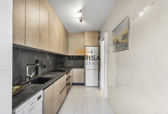 Apartment · Resale - Guardamar del Segura · Alicante · Spain