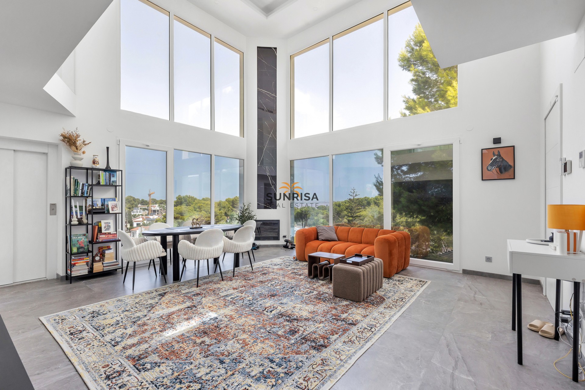 Resale - Villa - Torrevieja