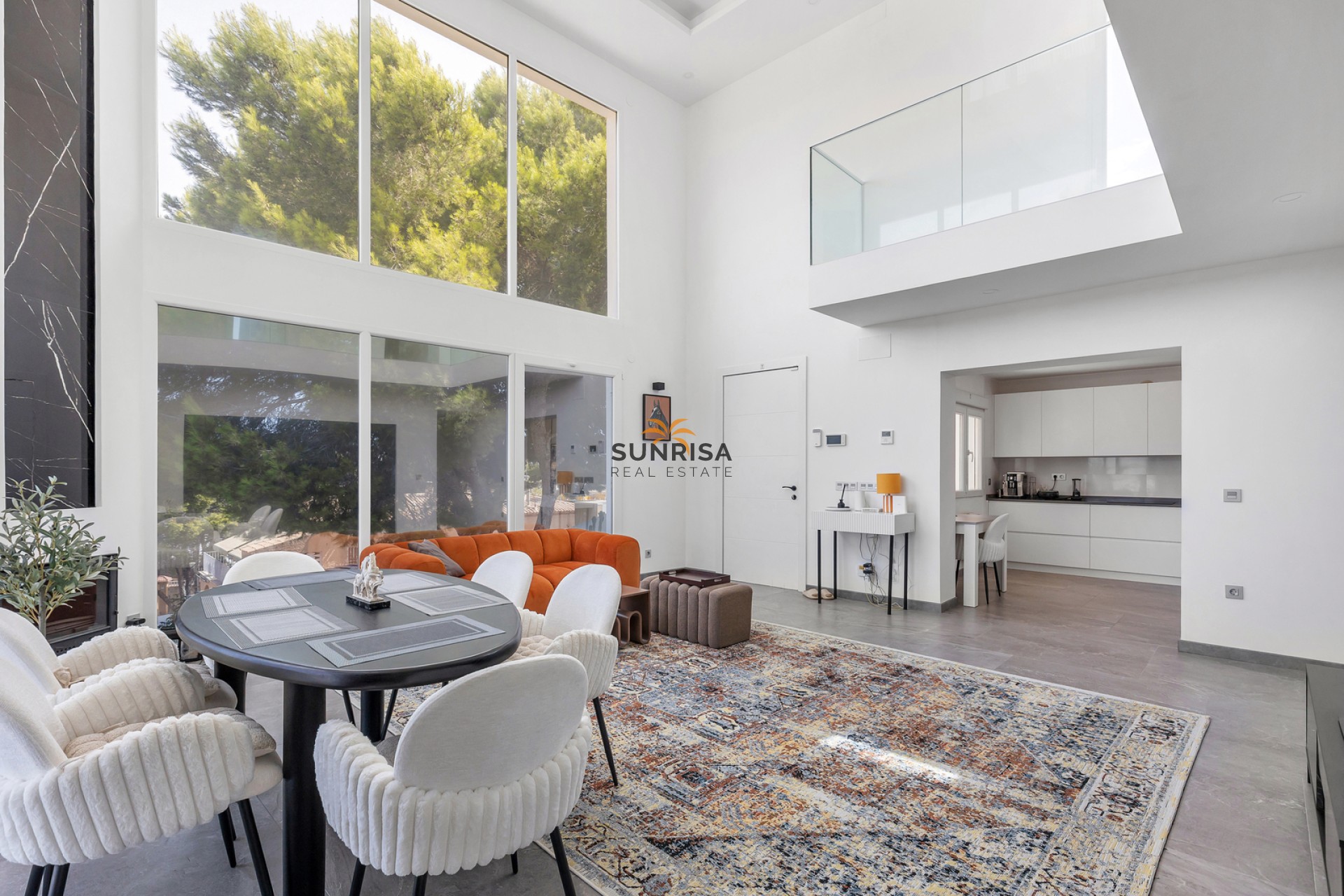 Resale - Villa - Torrevieja