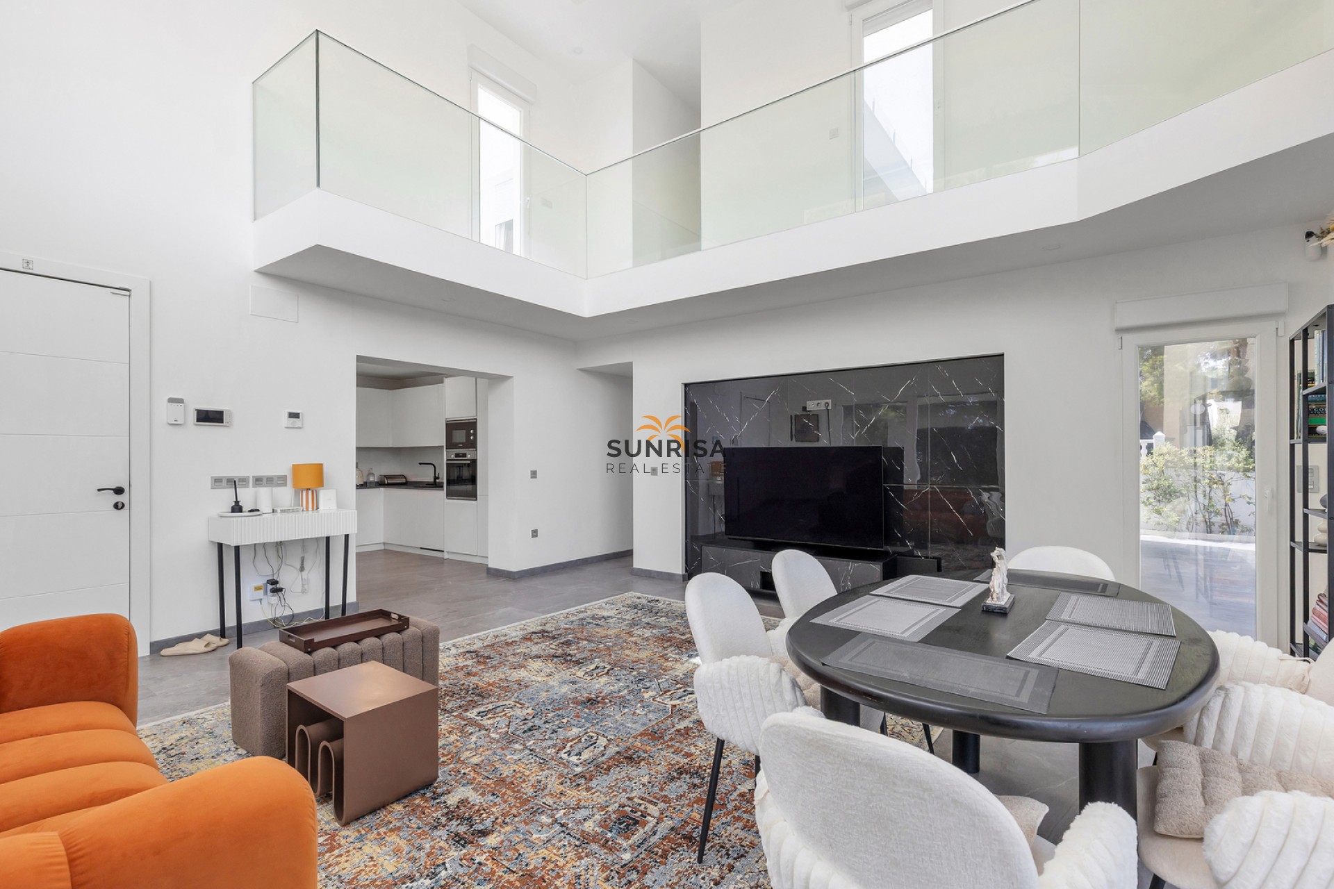 Resale - Villa - Torrevieja