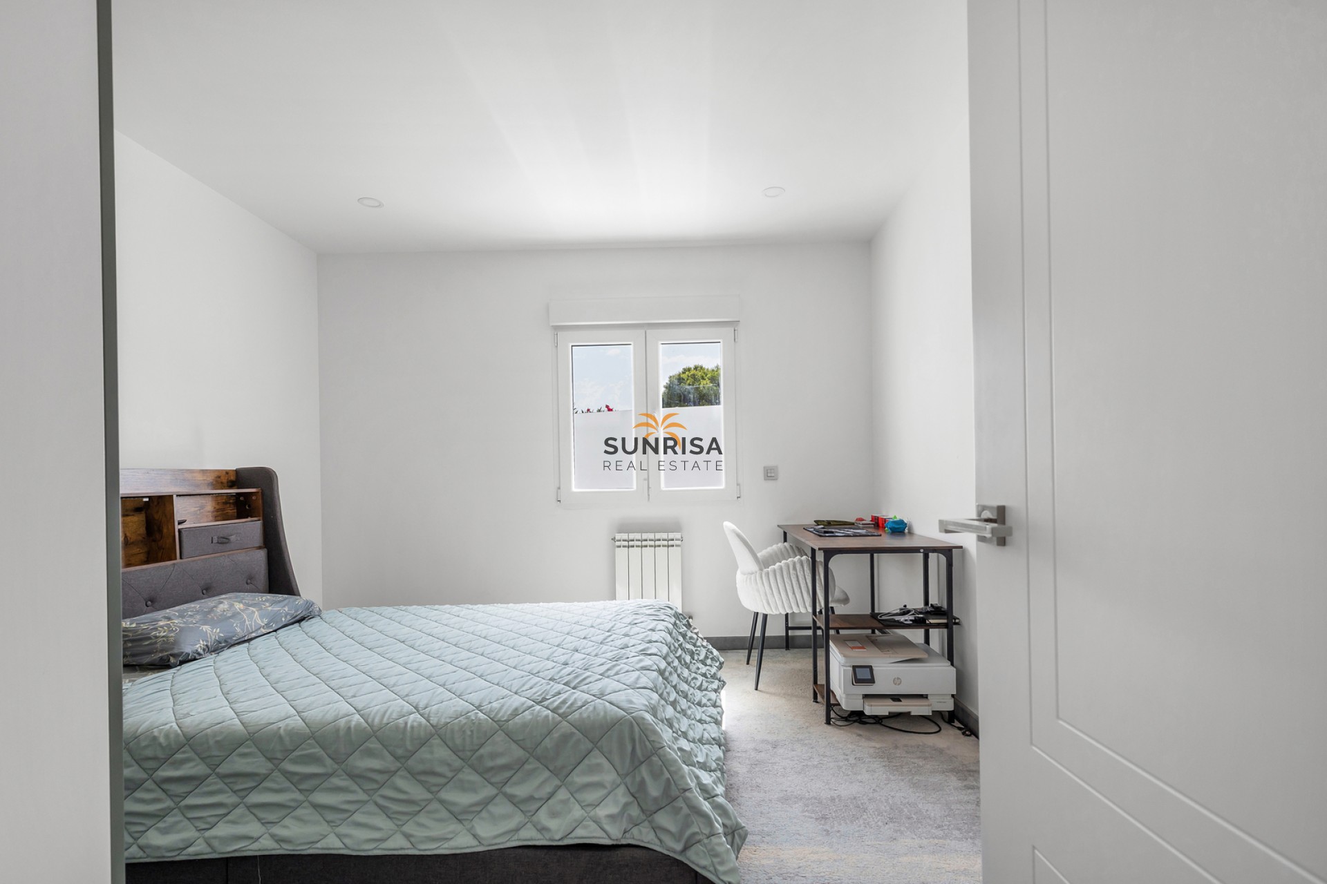 Resale - Villa - Torrevieja