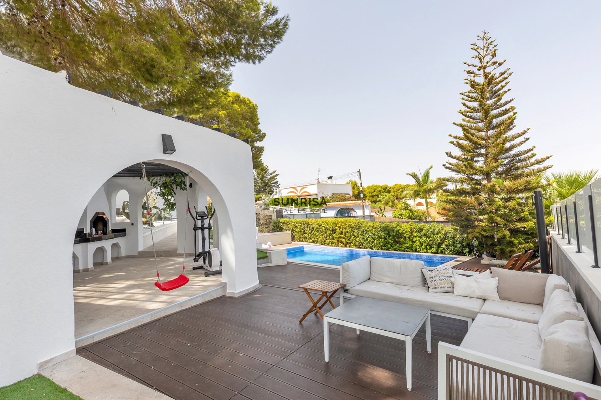 Resale - Villa - Torrevieja