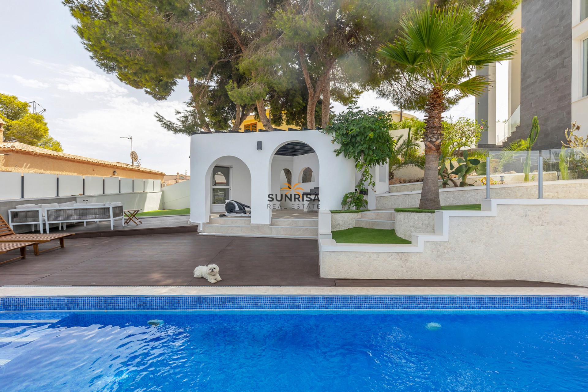 Resale - Villa - Torrevieja