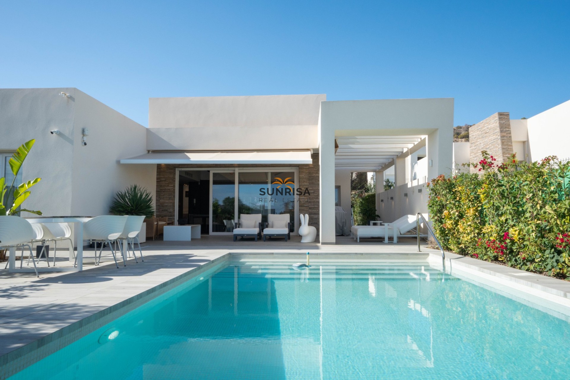 Resale - Villa - Algorfa