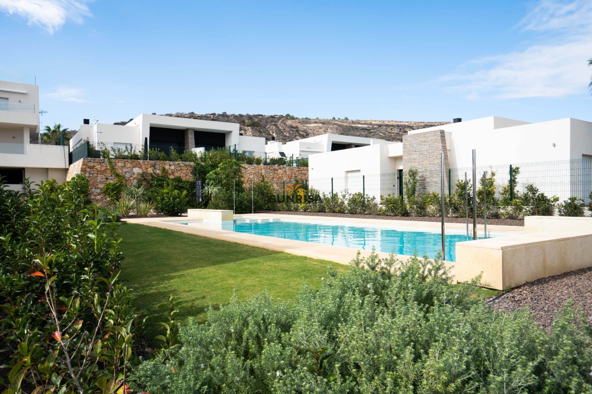 Resale - Villa - Algorfa