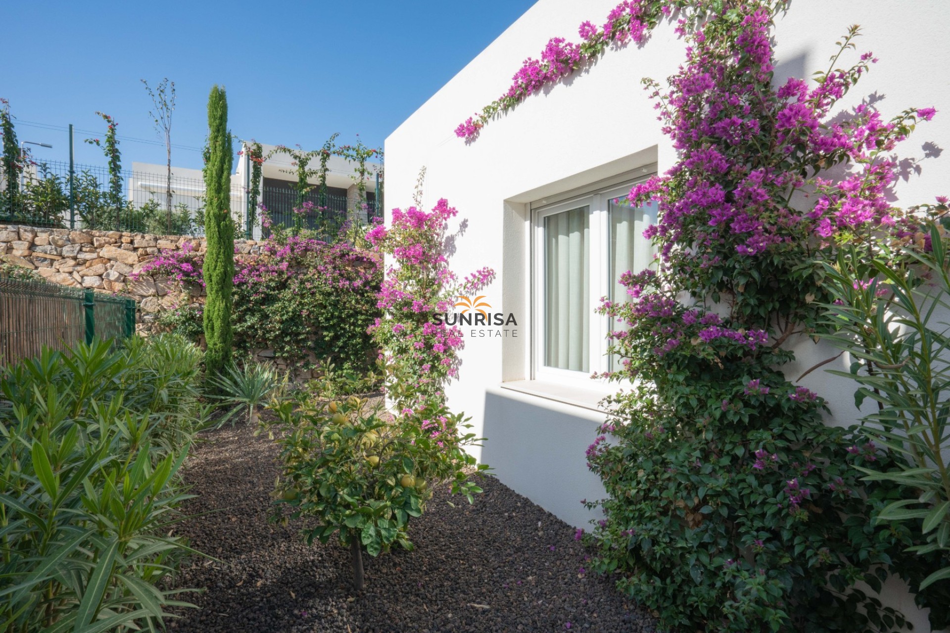 Resale - Villa - Algorfa
