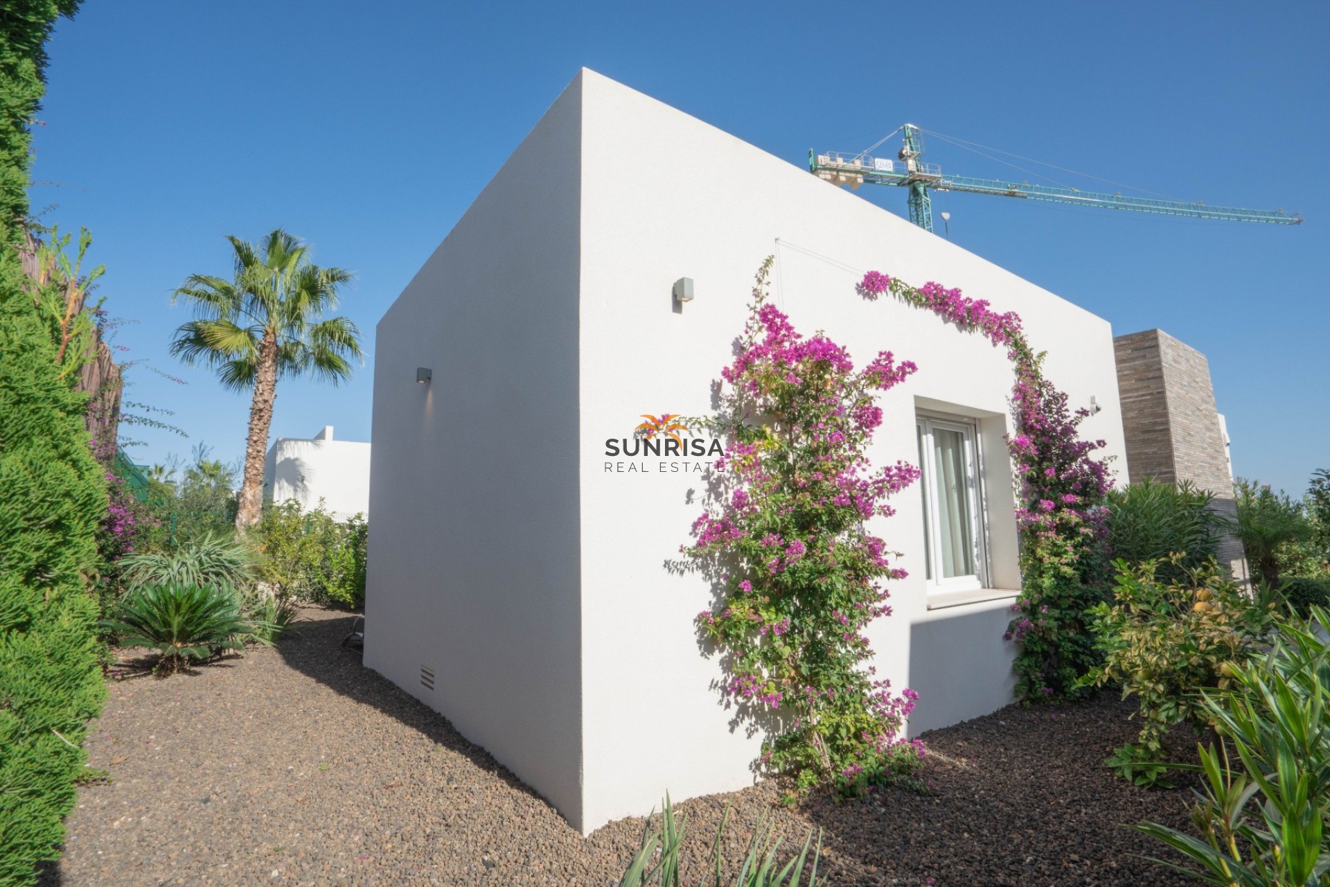 Resale - Villa - Algorfa