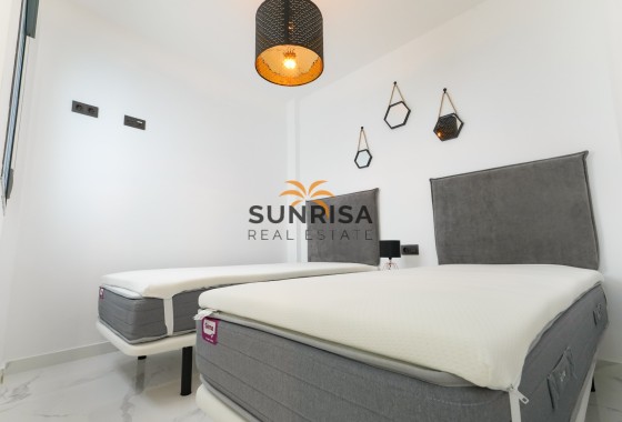 Apartamento · Reventa - Torrevieja · Alicante · España