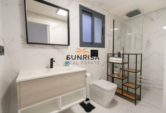 Apartamento · Reventa - Torrevieja · Alicante · España