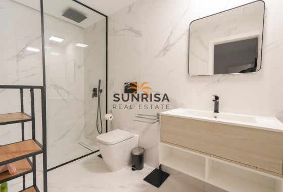 Apartamento · Reventa - Torrevieja · Alicante · España