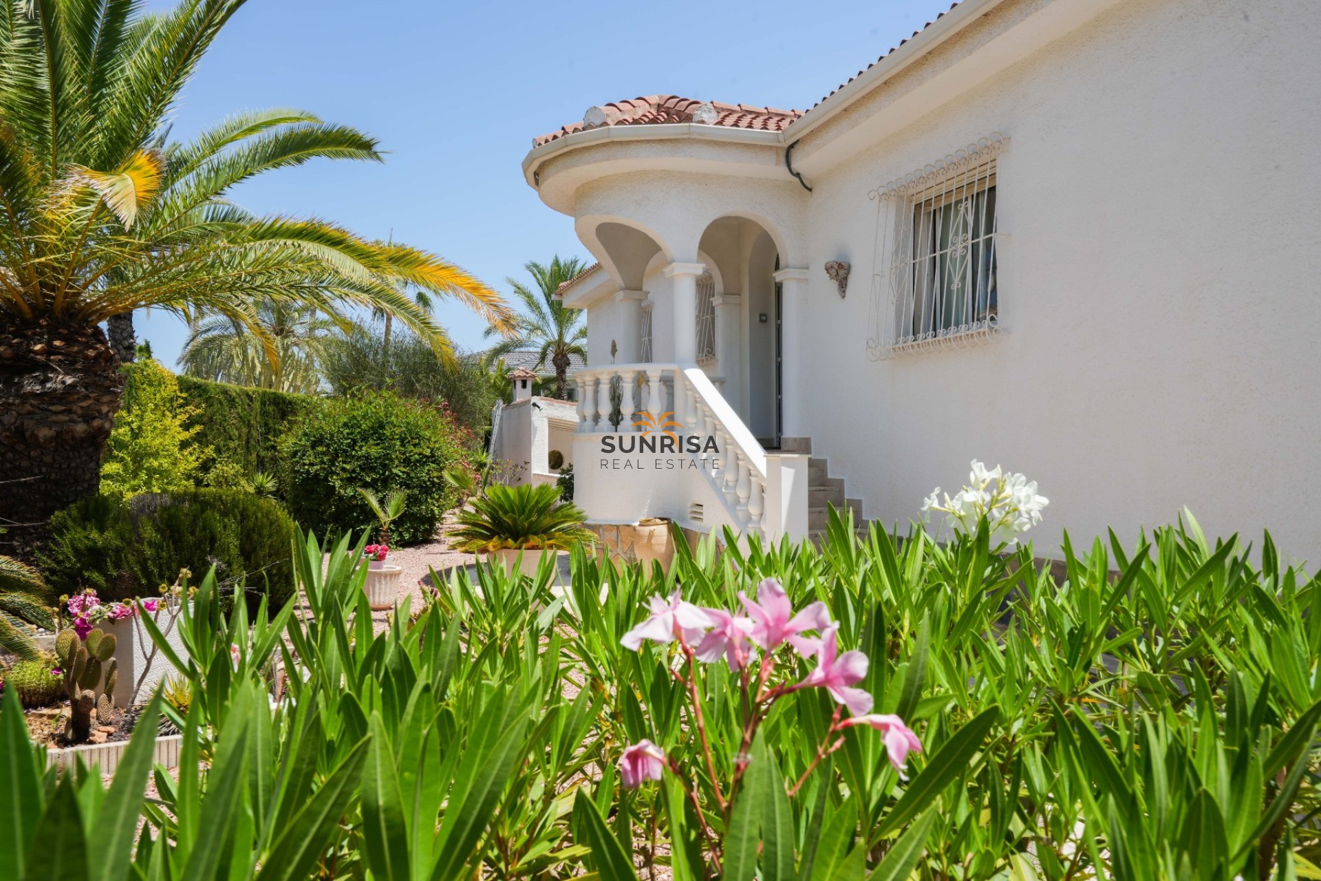 Resale - Townhouse - Ciudad Quesada