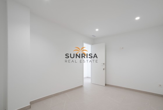 Villa · Revente - Torre Pacheco · Santa Rosalia Lake And Life Resort · Murcia · Espagne