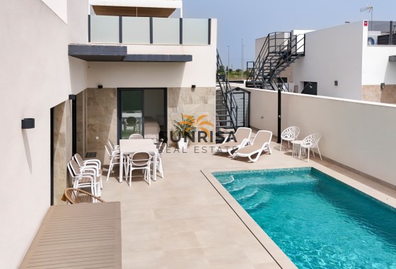 Villa · Herverkoop - Daya Nueva · Alicante · Spanje