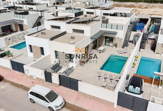 Villa · Herverkoop - Daya Nueva · Alicante · Spanje