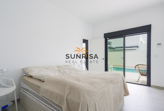 Villa · Herverkoop - Daya Nueva · Alicante · Spanje