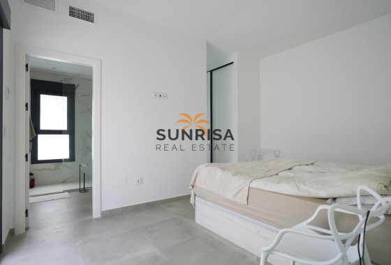 Villa · Herverkoop - Daya Nueva · Alicante · Spanje