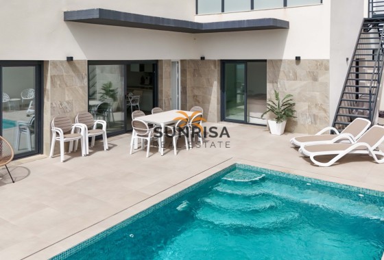 Villa · Herverkoop - Daya Nueva · Alicante · Spanje