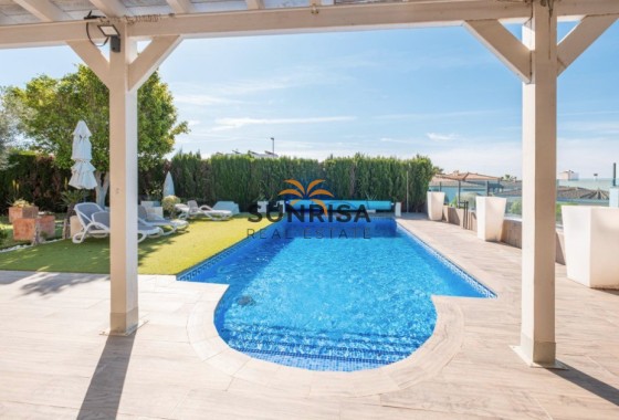 Villa · Revente - San Fulgencio · Alicante · Espagne