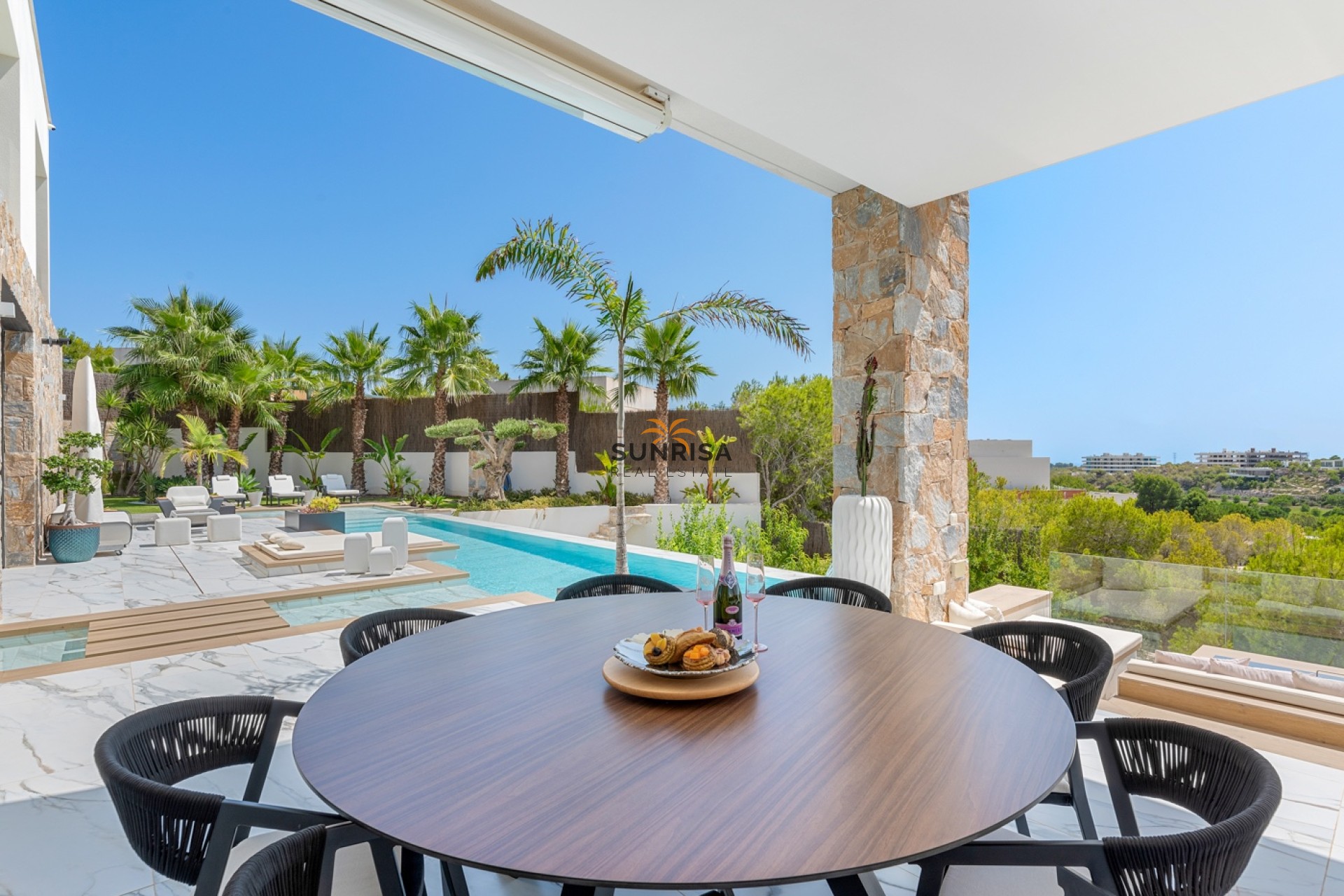 Resale - Villa - Orihuela Costa