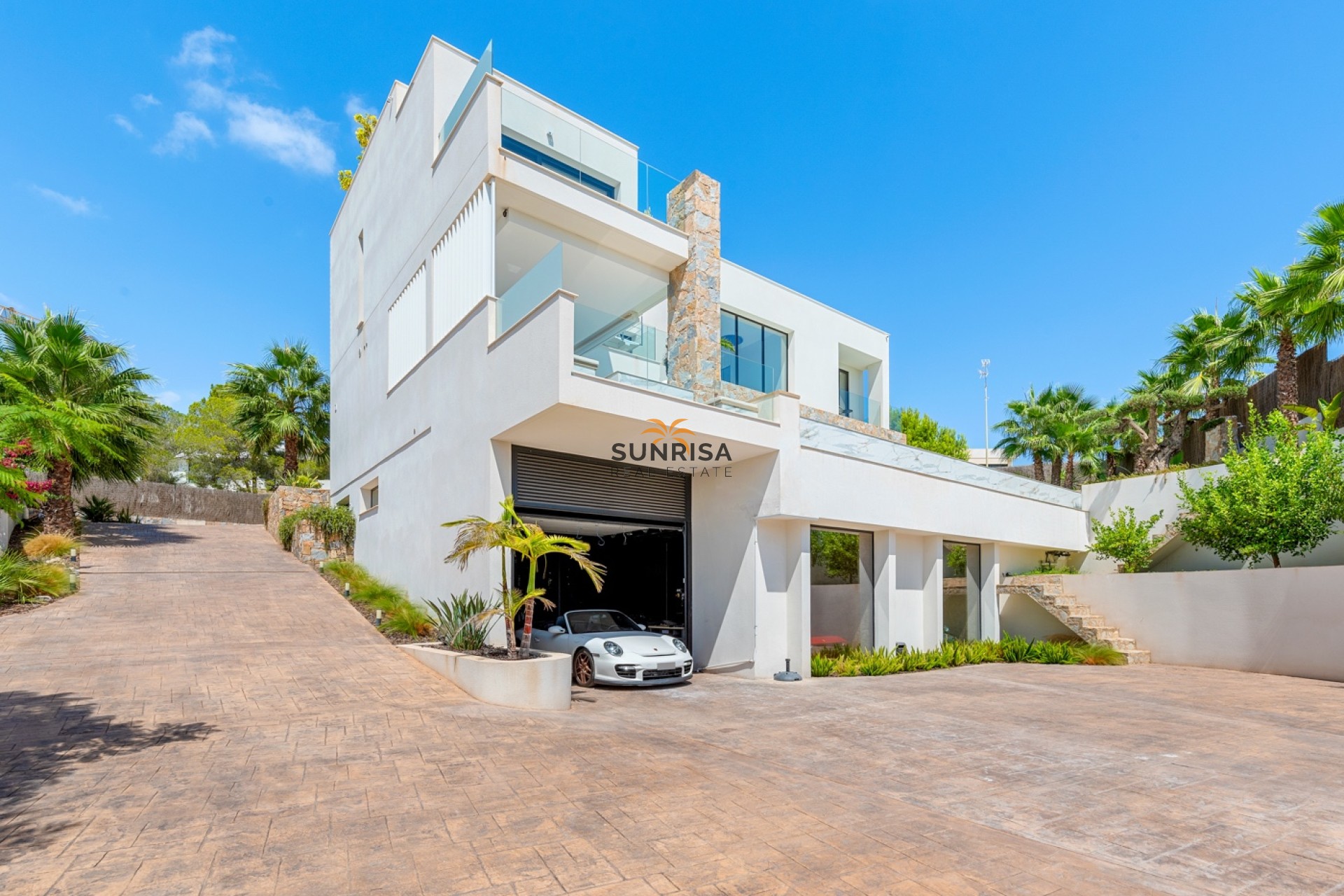 Resale - Villa - Orihuela Costa